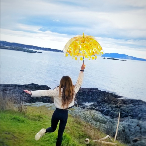 Meet the Posher Other - Meet your Posher, Camila